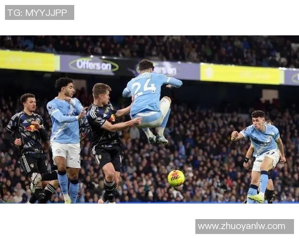 英超激战那不勒斯惊险逆转拜仁引发转会热议与球迷狂欢